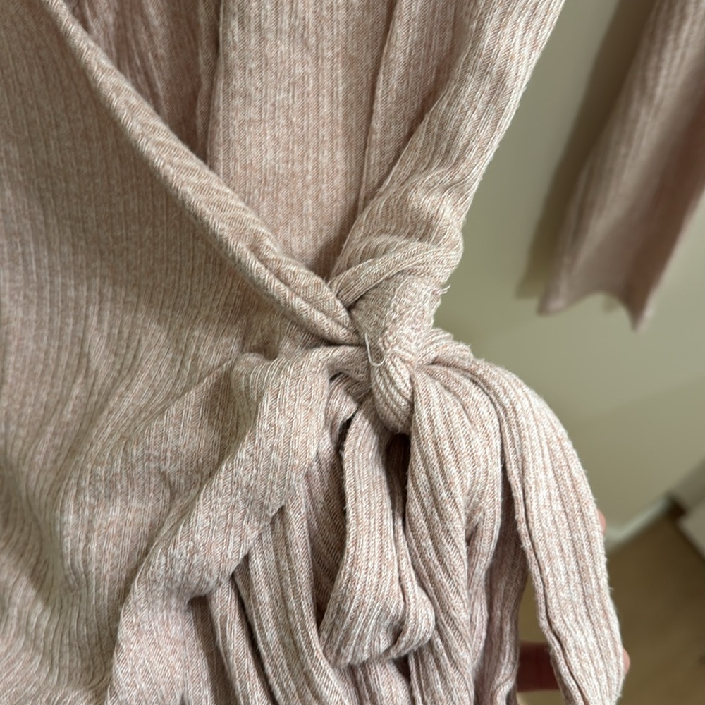 Bobeau Ribbed Knit Top - Picture 4 of 5